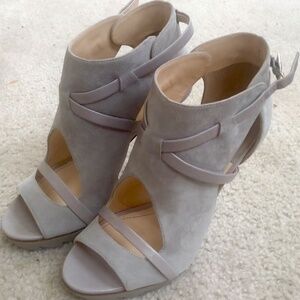 Camilla Skovgaard Drop Cut-Out Sandal in Cool Grey Suede Size 7 NIB